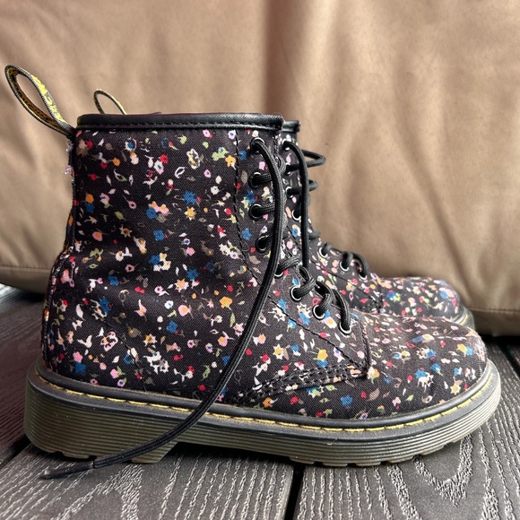 Children's size 3 Doc Marten floral zip boots - Picture 1 of 7